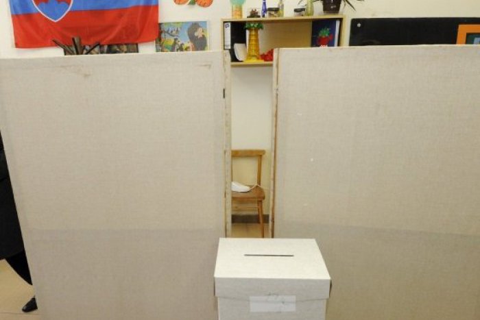 Ilustračný obrázok k článku Ucelený PREHĽAD pre Brezňanov k voľbám: Zoznam všetkých volebných okrskov a miestností